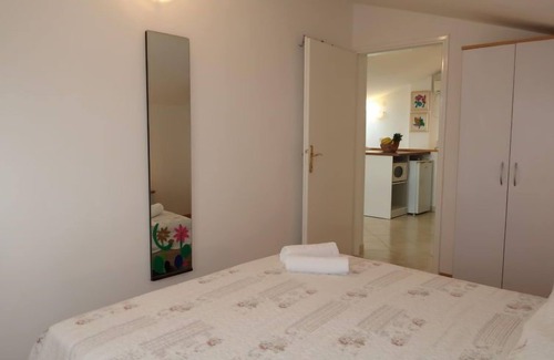 Crni Apartment | Marinella (LBN120) by Interhome