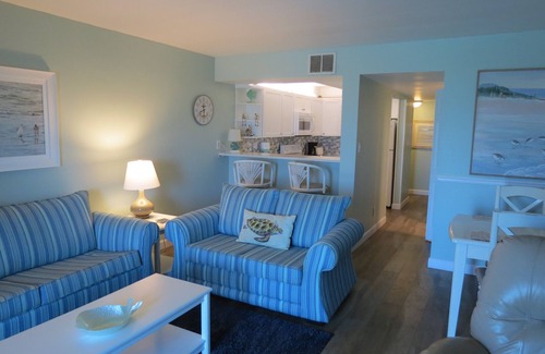Biltmore Beach Condo | Mariner East-Ground floor, beach front - Great for kids/elderly - sleeps 6