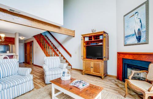 Pelican Bay Villa | Mariner's Walk 8-E