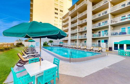 Biltmore Beach Apartment | Mariner West #601: Mariner's Haven