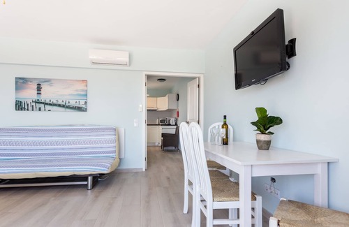 Praia da Luz Apartment | Mariners (2) - Bright and stylish apartment - 2 minute walk to the beach
