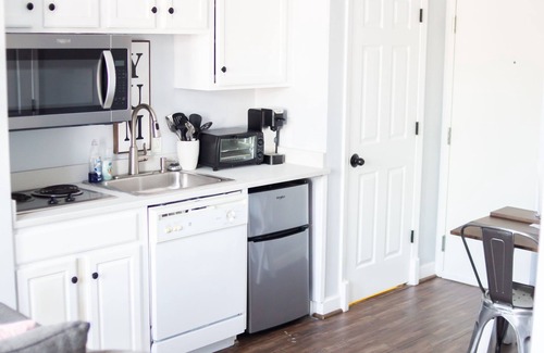 Huddleston Condo | Mariners Landing Condo at SML. AMENITY OVERLOAD!