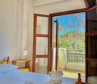 Gialiskari Apartment | Marinos Studios and Apartments