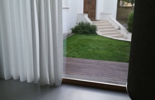 Ortona House | Mario's house among the houses