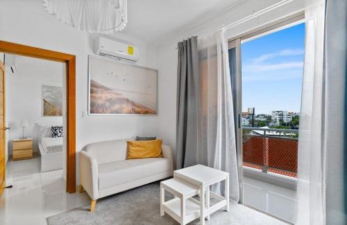 Santo Domingo Apartment | Mariolll 7th Floor Yellow Art Downtown Pool