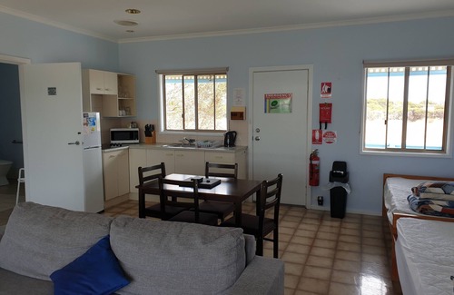 Warrenben Cabin | Marion Bay Holiday Villas