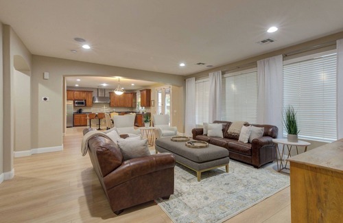 Saguaro Canyon HOA House | Marion Way