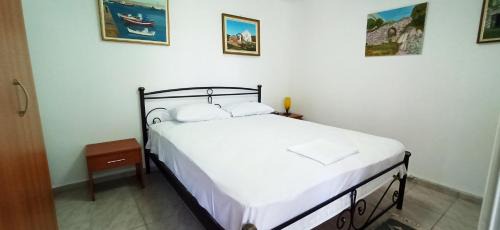 Chios Apartment | Maris full apartment with roof garden access