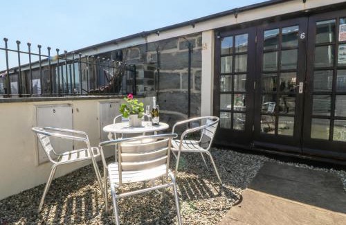 Borth-y-Gest House | Maritime Mews, 6 The Oakleys