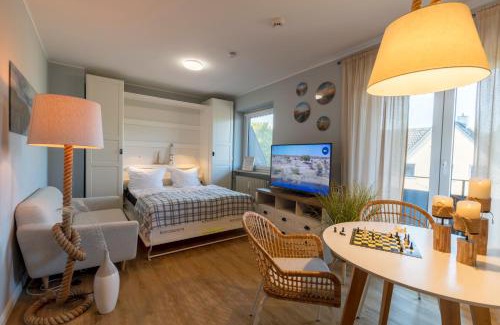 Ponitz am See Apartment | Maritime Wohnung Ostsee mit privatem Seezugang