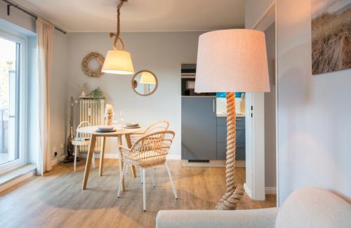 Ponitz am See Apartment | Maritime Wohnung Ostsee mit privatem Seezugang