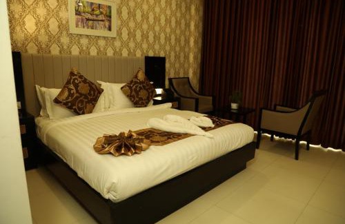 Quilon Hotel | MARIYALAYAM MUNROE ISLAND RESIDENCY