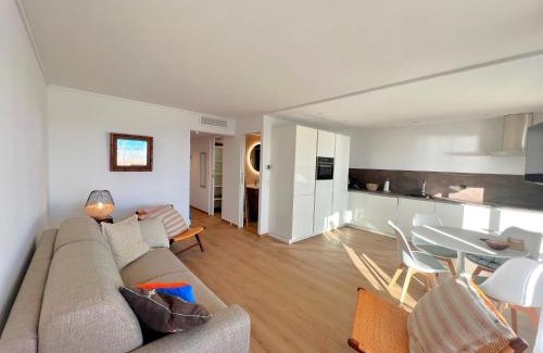 Le Suquet Apartment | Marjolaine luxury sea view, by Welcome to Cannes