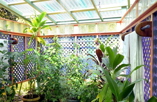 Ha'apiti Hotel | Mark's Place Moorea