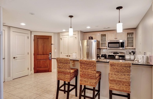 Villa Lago Condo | Market Street Inn Retreat - Spacious 2-Bedroom Condo for Six with Walkout Balcony at Sandestin Golf and Beach Resort!