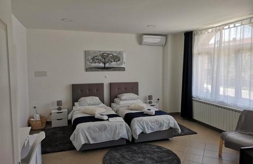 Velika Gorica House | Marko Airport Rooms