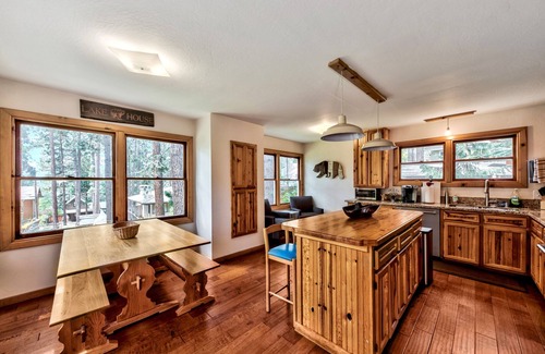 Zephyr Cove Villa | Marla Bay Lake Tahoe Home close to the Lake LX44