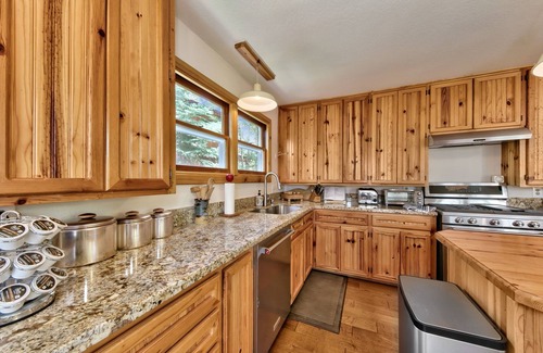 Zephyr Cove Villa | Marla Bay Lake Tahoe Home close to the Lake LX44