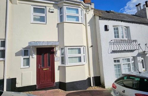 Montpelier Apartment | Marlborough Mews XXX
