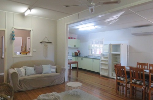 South West Rocks House | Marlene Court - Air con, boat parking