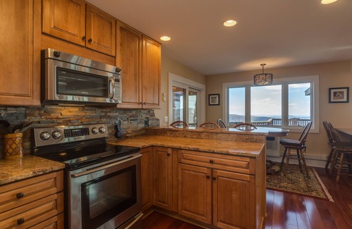 Chestnut Springs House | Marley's Cabin - a five star getaway on Wintergreen mountain