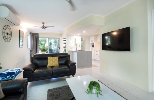 Trinity Beach Apartment | Marlin Cove Resort