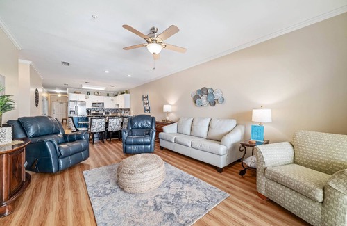 Orange Beach East Condo | Marlin Key 3B ~ Outdoor Pool, Covered Parking, Gated Access + $400 in FREE Activities Daily ~ Zoo +