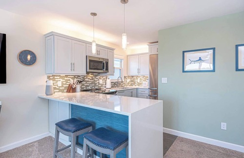 Ocean City Condo | "Marlin Sunset" - 11th/Bay, 2 BRs, sleeps 6