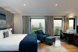 Bishop's Hotel | Marlin Waterloo