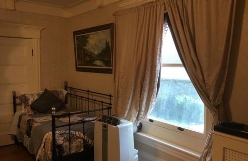 Marmora Bed & Breakfast | Marmora and Lake Inn