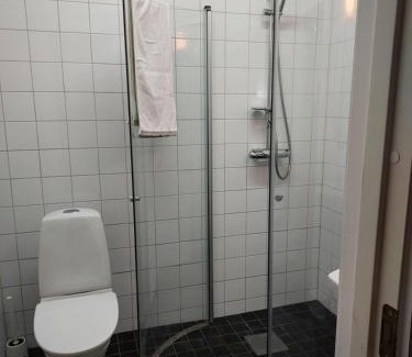 Kolmarden Bed & Breakfast | Marmorcafets B&B