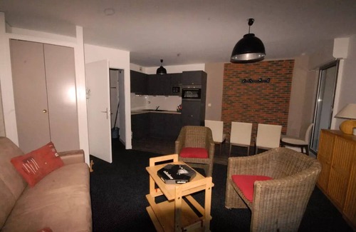 Eaux-Bonnes Apartment | MARMOTTES Residence - 2 Rooms for 8 People