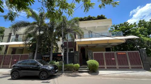 Mylapore Tiruvallikk Hotel | Maroma Suites ECR