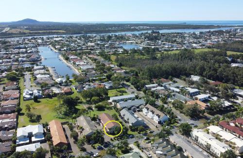 Maroochydore Apartment | Maroochydore 3 B/R, 2 Bath, Townhouse ZA4