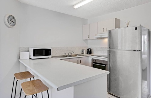 Maroochydore Apartment | Maroochydore Beach with Pool
