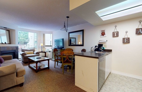 Upper Village Condo | Marquise on Blackcomb, Pool & Hot Tub, Easy Ski Access, Free WiFi
