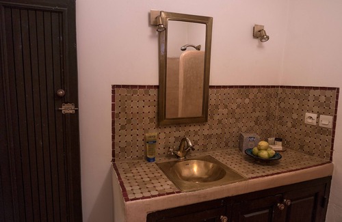Medina House | MARRAKECH MEDINA - BOUTOUIL -BAB AYLEN -RIAD SUNNY - QUIET NOT OVERLOOKED