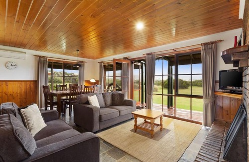 Marengo House | Marriners Apollo Bay Cottages