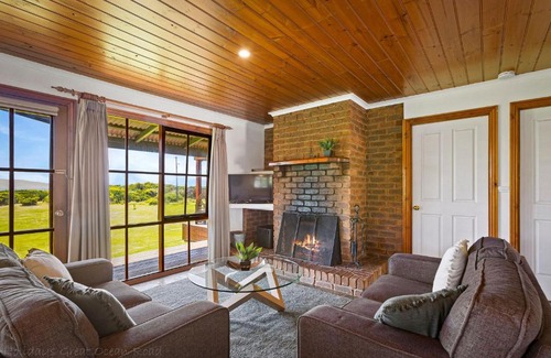 Marengo House | Marriners Apollo Bay Cottages