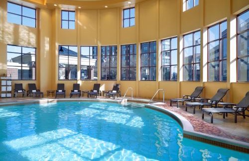 Normal Hotel | Marriott Bloomington Normal Hotel and Conference Center