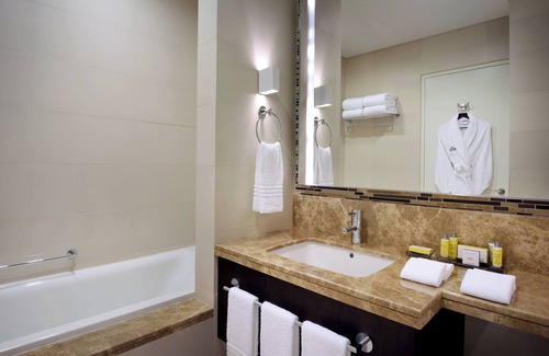 Abu Dhabi City Center Hotel | Marriott Executive Apartments Downtown Abu Dhabi