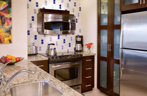 Las Vegas Villa | Marriott Grand Chateau - 2BR Villa for Super Bowl