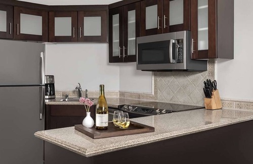 Las Vegas Condo | Marriott Grand Chateau | Three-Bedroom Villa