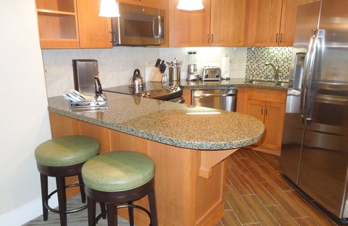South Lake Tahoe Apartment | Marriott Grand Residence 4-star resort 2 bed/3 bath condo sleeps 6-8. Big deck.