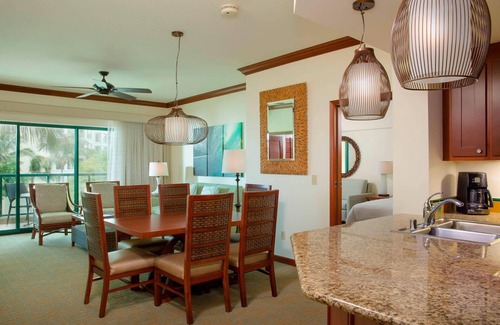 Ko Olina Condo | Marriott Ko Olina Beach Club - On The Beach- Family Friendly