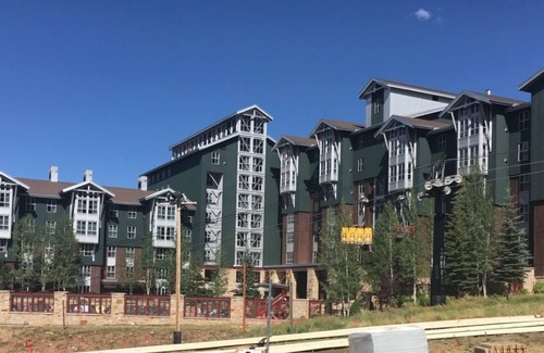 North Park City Condo | Marriott Mountainside Available March 22-29