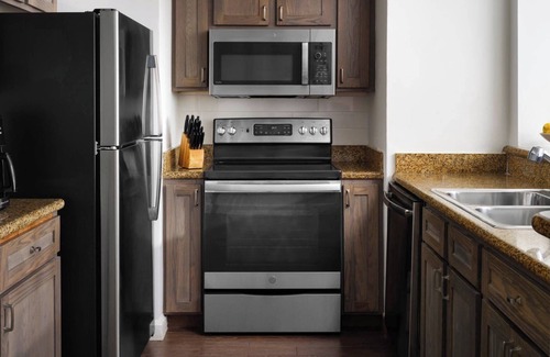Palm Beach Shores Condo | Marriott Ocean Pointe - Spacious 1BR Condo - Full Kitchen - Oceanside