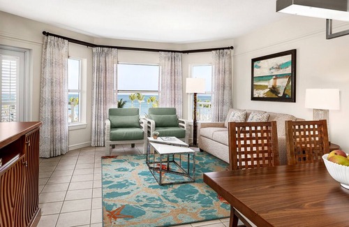 Palm Beach Apartment | Marriott's Aruba Surf Club Sleeps 6 Privately, 8 Maximum