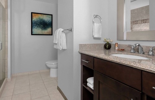 Las Vegas Apartment | Marriott's Grand Chateau-2 BR - Rooftop Pool, Skybar Lounge, and Amazing Views: