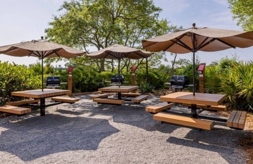 Palmetto Dunes Villa | Marriott's Surfwatch Amazing 2 Bed 2 Ba. Courtyard Villa on Hilton Head Island